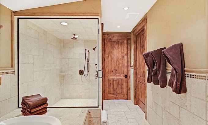 Clawson House | FOUR TETON VIEW in the heart of the Teton Valley