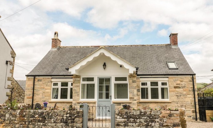 Stannersburn House | Fox View Cottage