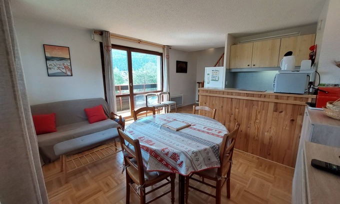 Autrans-Meaudre-en-Vercors Apartment | Cozy Duplex 6p at Ski Slopes, Autrans - 55m², 2 Beds, Balcony, Parking