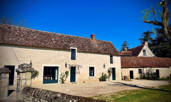 Pouligny-Saint-Pierre Cottage | Renovated house in the heart of Brenne Natural Park, authentic charm