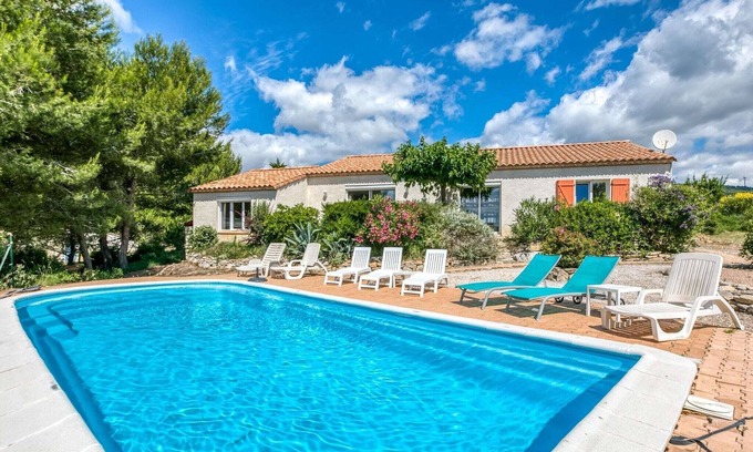 Pouzols-Minervois Villa | Spacious villa with pool in Le Canet