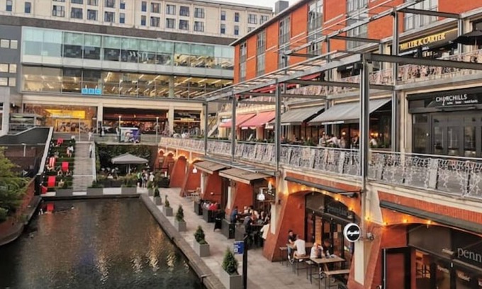 The Westside House | Free parking 2 beds 2 toilets house in city centre