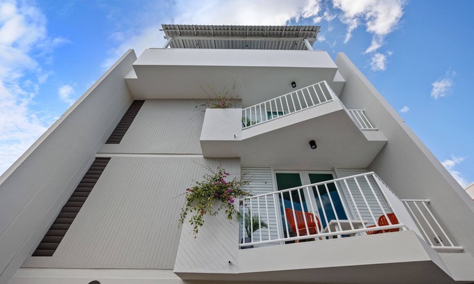 Parque Apartment | Free Parking | Smart TV | Near The Beach | AC