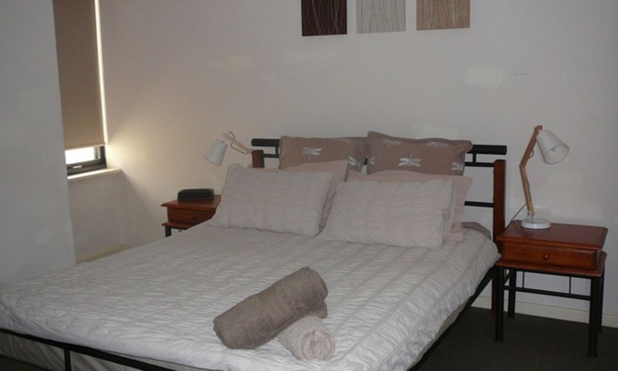 East Perth Apartment | Free Parking/WIFI - Walk to Optus Stadium