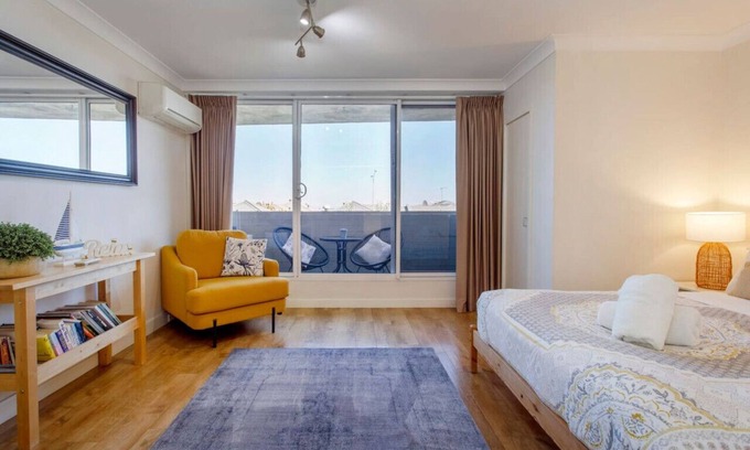 Fremantle Apartment | Fremantle Sunset Studio