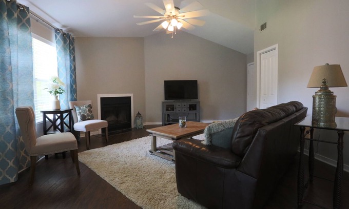 North Charleston Condo | Fresh and Cozy- 2 bedrooms and 2 baths