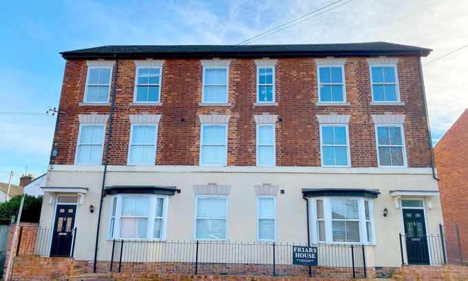 Stafford Apartment | Friars House, Stafford by BELL Apartments