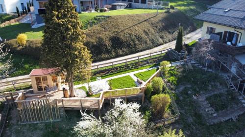 Villach House | Fridas Place - DER Blick über ganz Villach - 160 m2 Ferienoase - ganzes Haus bis zu 8 Personen