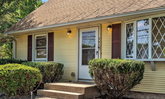 Bristol House | Friends & Family Retreat in Charming 4-bedroom House