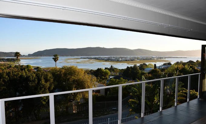 Old Place House | Friendz Guesthouse