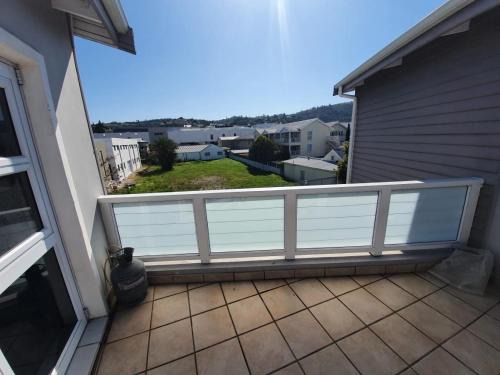 Knysna Central Apartment | Friendz Self Catering Guesthouse