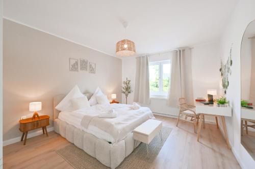Remscheid Apartment | Frisch sanierte City-Wohnung mit Workspace