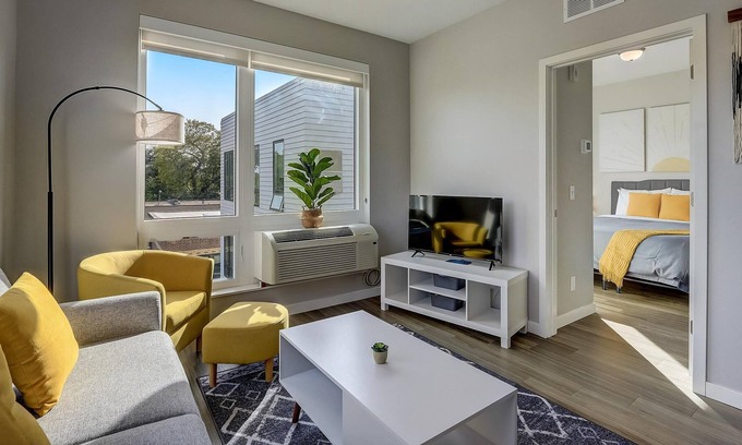 Powderhorn Apartment | Frontdesk | 1 BR Apt near Allianz Field