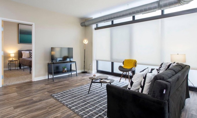 Downtown Minneapolis Apartment | Frontdesk | Comfortable + Open 1BR near Downtown
