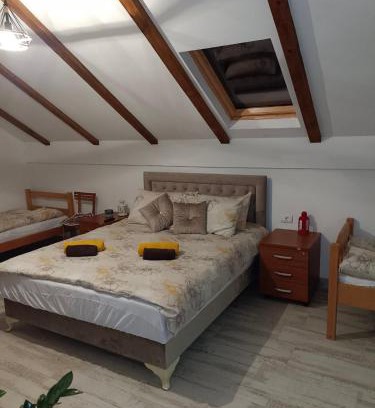 Petrovaradin Apartment | Fruškogorski Đeram