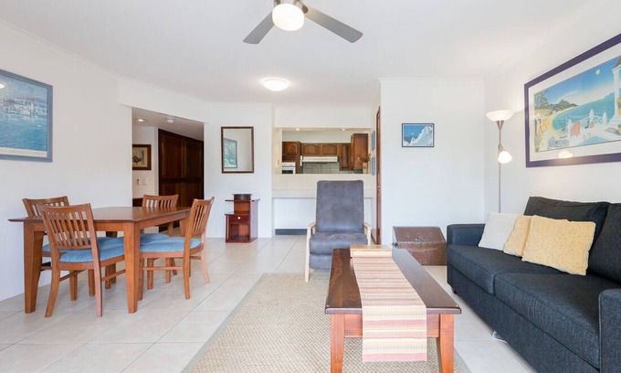 Byron Bay Apartment | Fuller Holidays - Beachfront Unit in Town with Pool