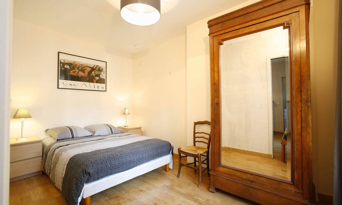 Parc-de-Montsouris Apartment | Fully equipped appartment at Glaciere metro station