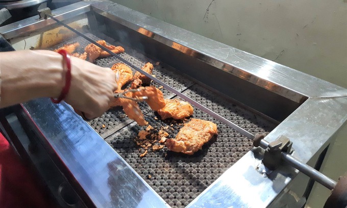 Gomti Nagar Villa | Fully Furnished 2BHK Suite - 2 rooms, lobby, kitchen, 2 bathrooms, Garden