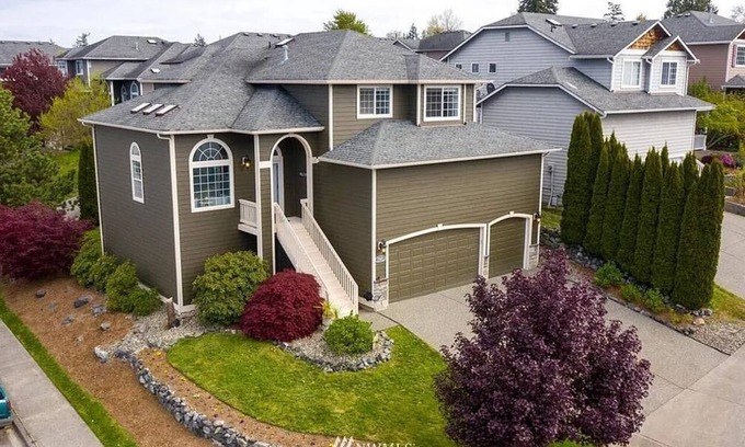 Marysville House | Fully Furnished charming 4-bedroom house in enchanting Marysville with WiFi