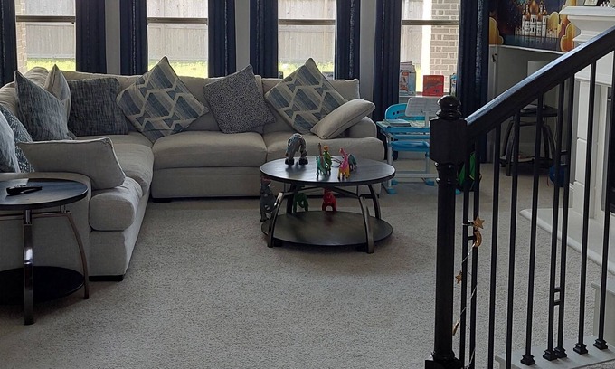 Dickinson House | Fully Furnished Family Paradise