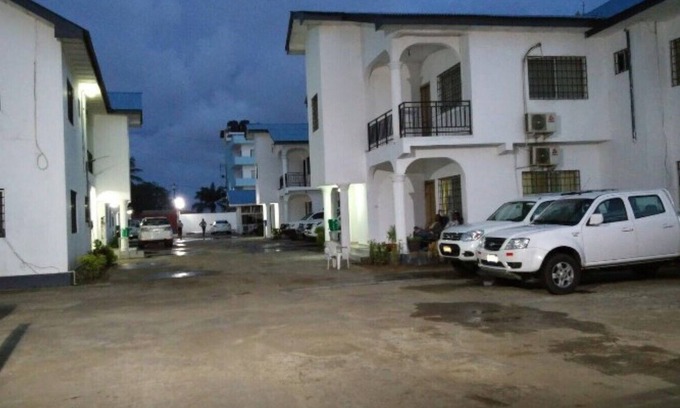 Monrovia House | Fully Furnished & Serviced 1Bed apartment Twenty Three