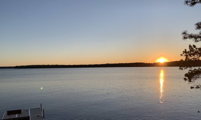 Lac du Flambeau Cabin | Fully renovated up north lake cabin