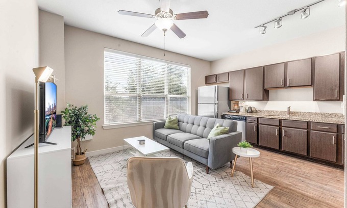 Pleasant Valley Apartment | Fun SoCo 1BR King Suite w/GymPickleballLaundry