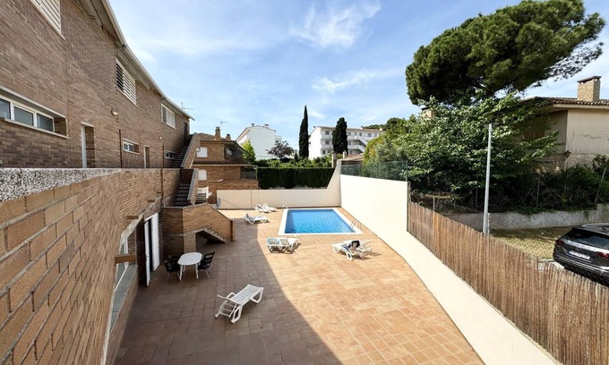 L'Escala Apartment | Functional apartment 5 minutes walk from Riells beach