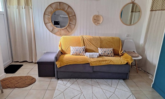 Lagord Apartment | Furnished studio renovated in 2024, close to amenities and ile de ré by bike path