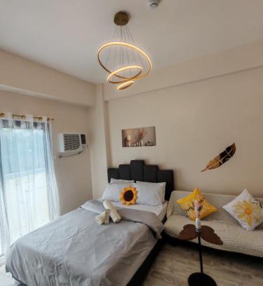 Minglanilla Apartment | Fyangz Mini Karaoke Condo Staycation