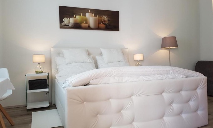 Illmitz House | Gästezimmer Resi