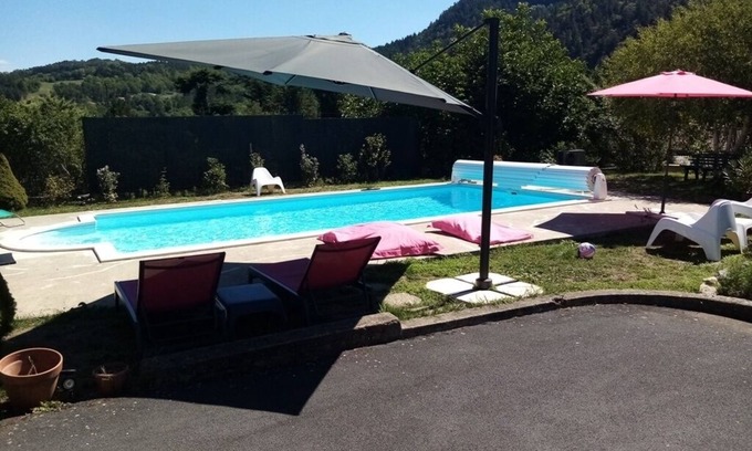 Coubon Apartment | Gîte 3* 'le temps d'une pause' with swimming pool