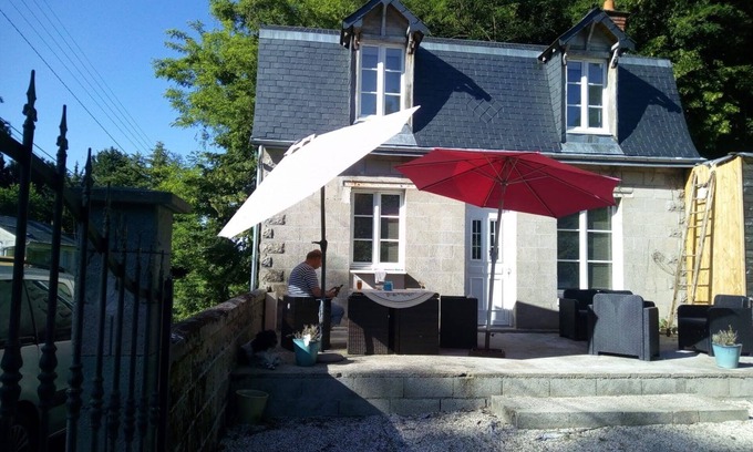 Athee-sur-Cher House | Gîte 4p Tout confort bord de cher, calme, Animaux ok, Zoo Beauval chenonceau