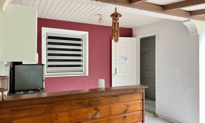 Bas Vent House | Gîte Alizé Classé - Résidence Baz Créole à 250 m de la Plage mer des Caraïbes