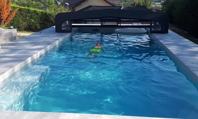 Gresy-sur-Aix Apartment | Gîte Avec Piscine au Calme