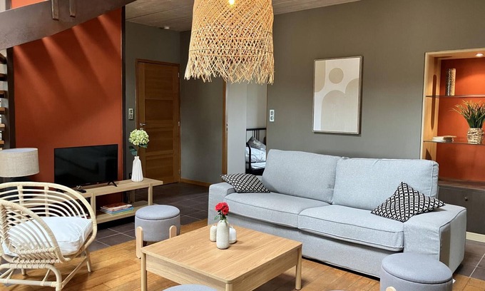 Montbeugny Cottage | Gîte Cerf Ailé in Montbeugny, 14 pers, Pets allowed, Wifi