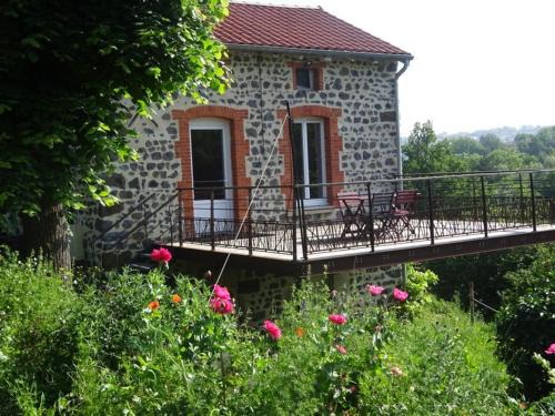 Le Puy-en-Velay House | Gîte charmant avec terrasse et wifi au Puy-en-Velay - FR-1-582-331
