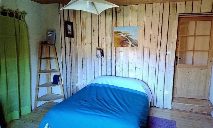 Rosay House | Gîte de l'Arbre-Lune, Jura craftsmanship