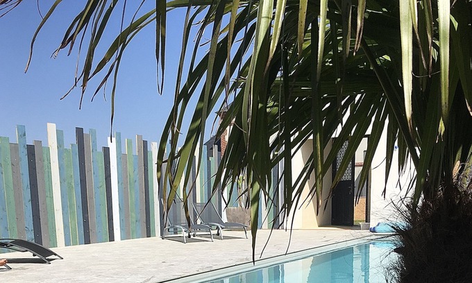 Ablon House | Gîte Le Buxo ............................................... .....................
