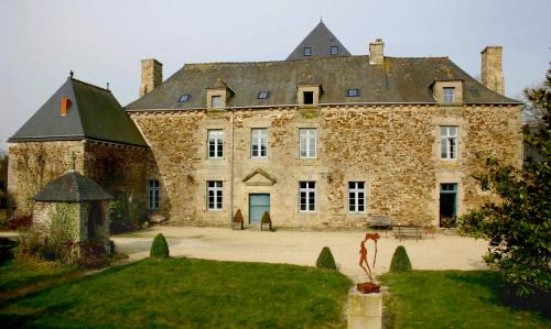 Corseul Apartment | Gîte Le Logis - Manoir le Plessix Madeuc