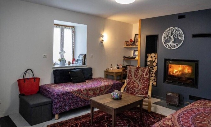 Baignes House | Gîte Le nid qui Danse Vers Vesoul en Haute-saône Franche-comté Salle Séminaire
