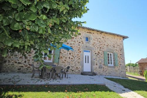 Saint-Mathieu House | Gîte Les Champs N°2