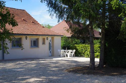 Frontenard House | Gîte Les Grands Prés