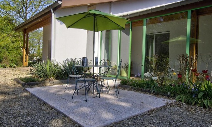 Peronnas House | Gîte Péronnas, 3 pièces, 4 personnes - FR-1-493-260
