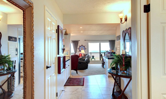 Gearhart Condo | G744 2.5 Bedroom Top Floor, No cleaning fees