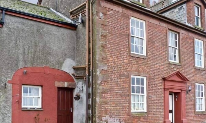 Holmrook Cottage | GABLE VIEW, pet friendly, with a garden in Ravenglass