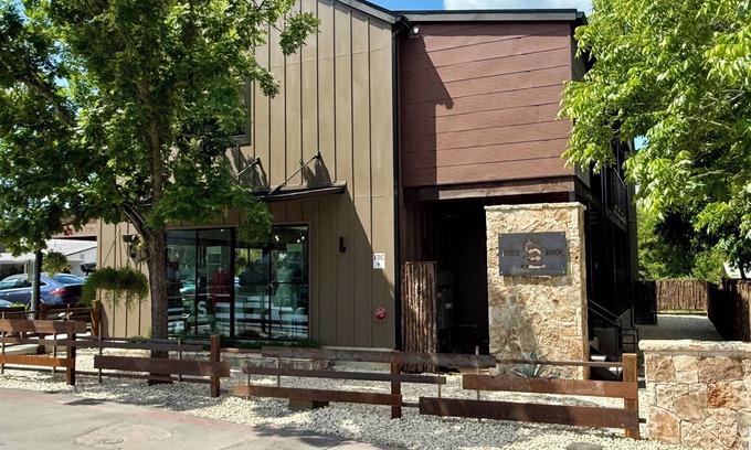 Wimberley House | Gaines Ranch on the Square | 5 Boutique Suites | Walkable Wimberley Stay