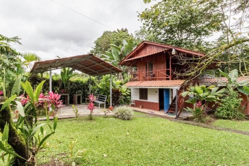 Penas Blancas Ski Chalet | Gamboa Cabin - Delightful Couples Vacation Cabin