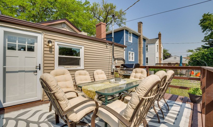 Oakton House | Game Nights, BBQs & Family Fun: Chicago Area Hub