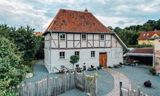 Ballenstedt House | Gänsetrappe - romantic dreamy holiday home with land for single use